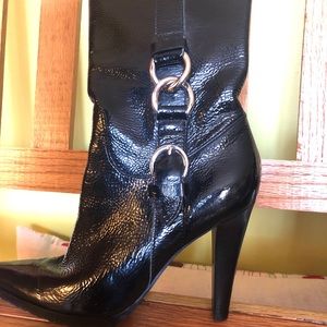 Shiny black real leather nine west boots zipper
